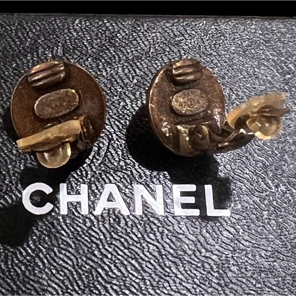 Chanel Vintage Earrings - Picture 4 of 5